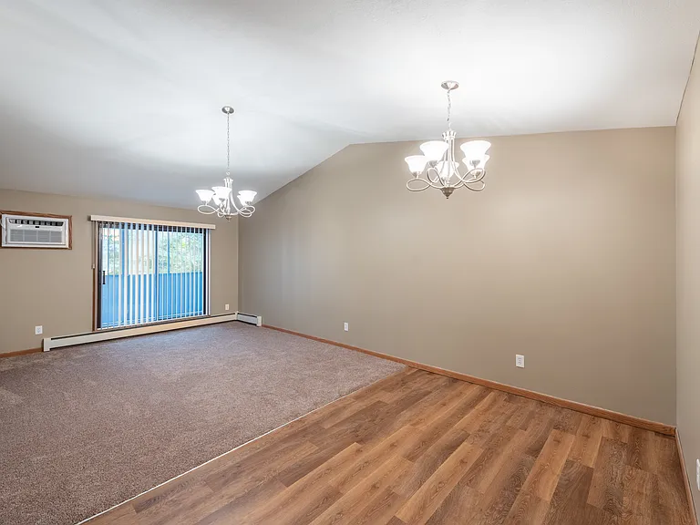 Kaposia Valley Apartments — Photo 24