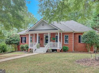 185 Inland Cir, Newnan, GA 30263
