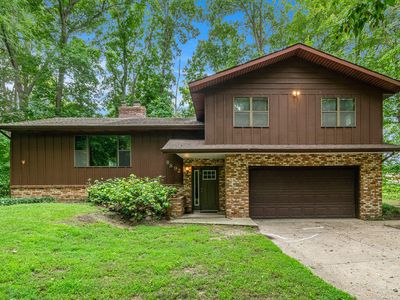 8892 Maplewood Dr, Berrien Springs, MI, 49103