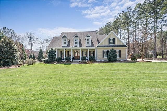 1st image of 110 Bayberry Creek Cir
