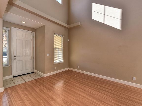 4th image of 5333 New Hartford Ct