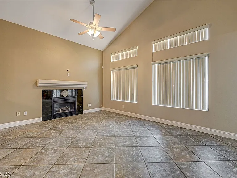 317 Greenleaf Glen St — Photo 13