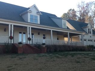 8390 Hearn Rd, Chattahoochee Hills, GA 30268