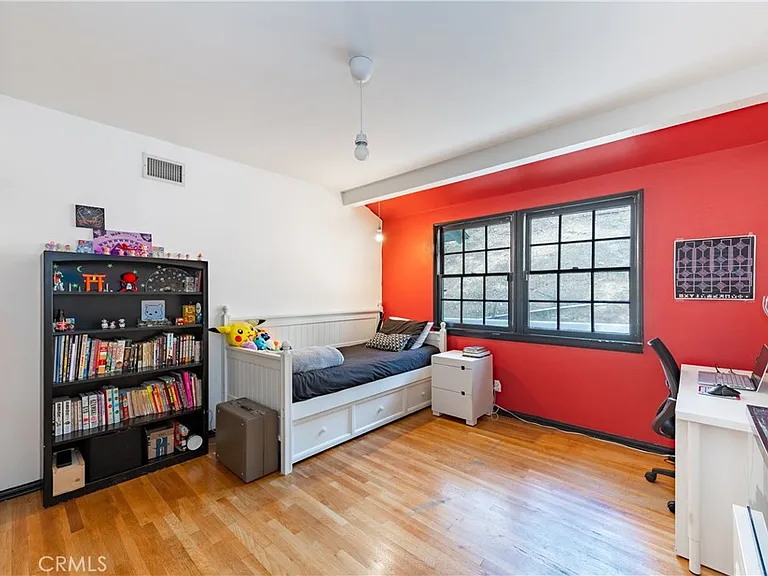 11446 Amanda Dr — Photo 17