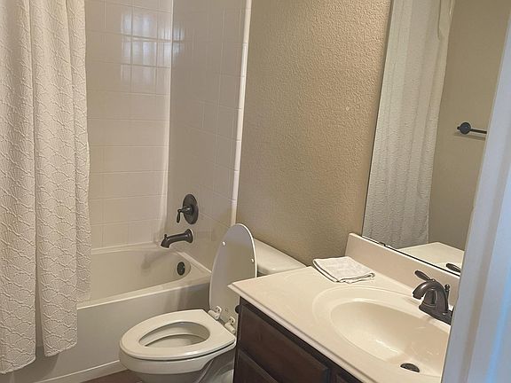 5th image of 762 Fannin Dr