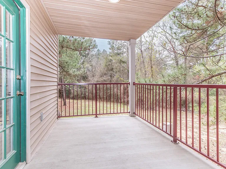 Residence at Piney Shores — Photo 36