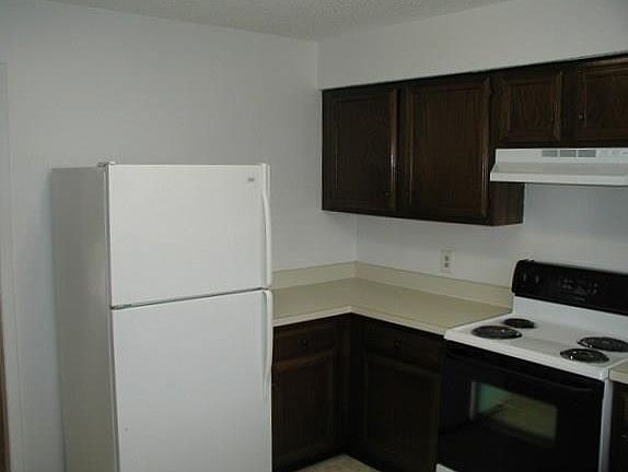 5th image of 9515 Westpark Dr