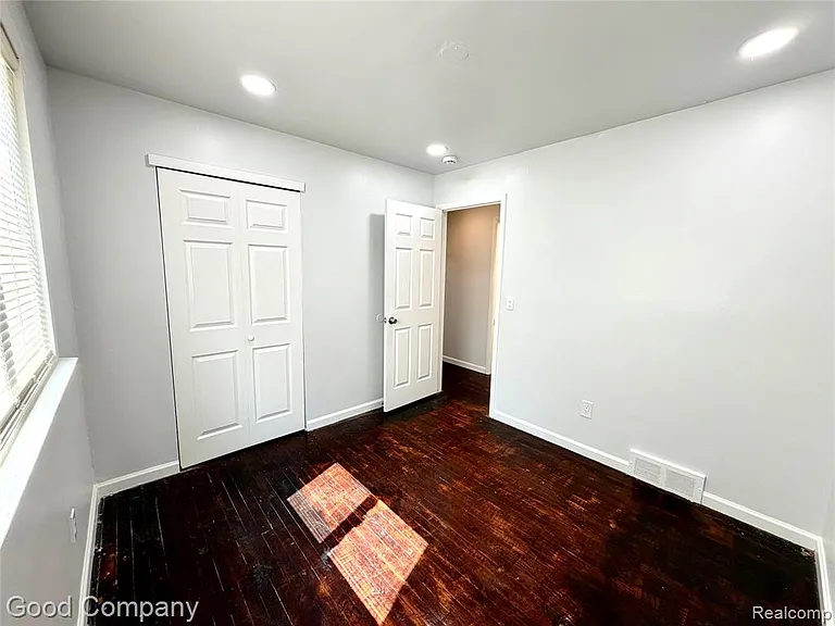 28918 Powers St — Photo 7
