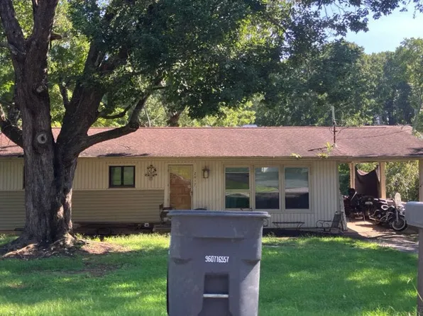 2017 Sand St, Kingsport, TN 37660