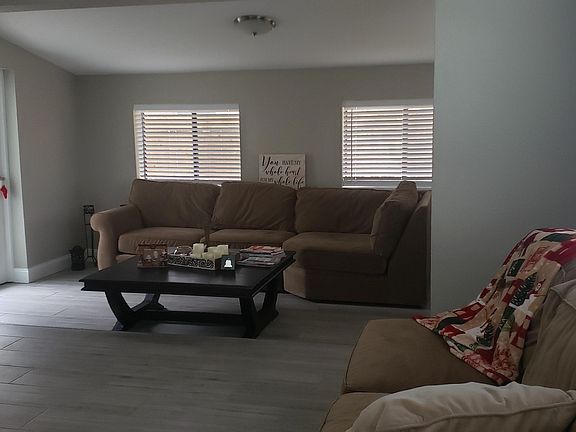 Family room - Patio Access