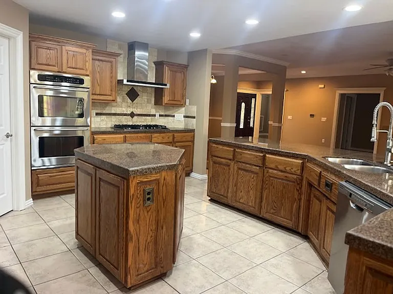 503 Tunbridge Dr — Photo 3