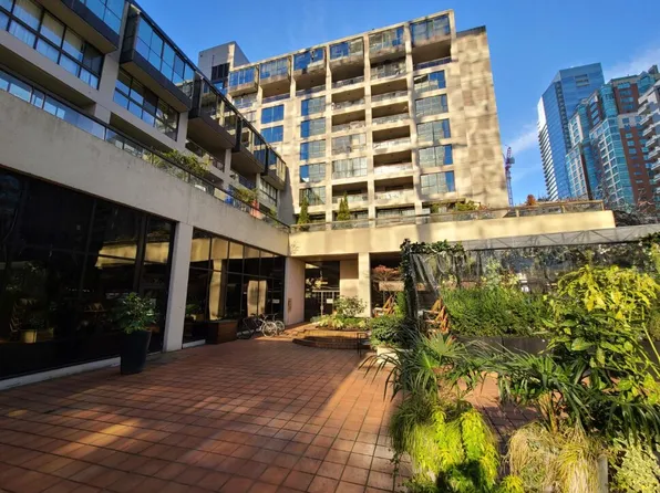 850 Burrard St, Vancouver, BC V6Z 2J1