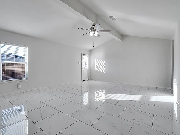 22419 Iron Mill Dr — Photo 14