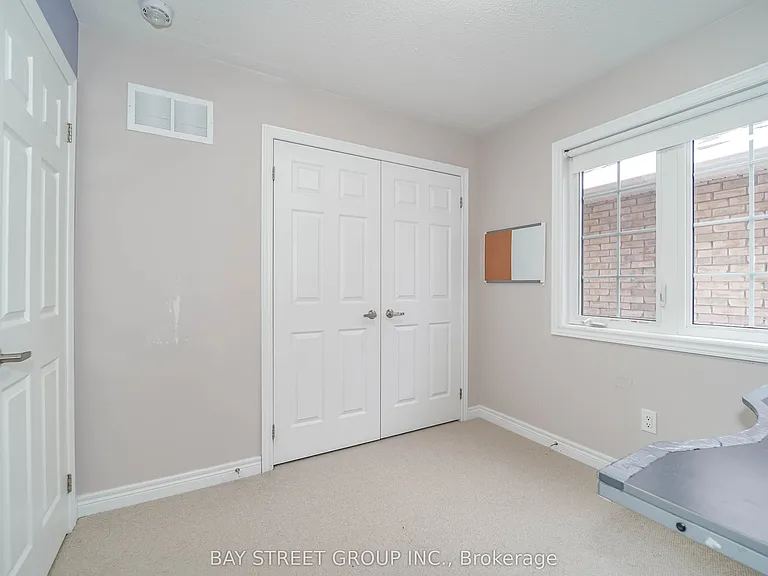 7 Gordon Landon Dr — Photo 35
