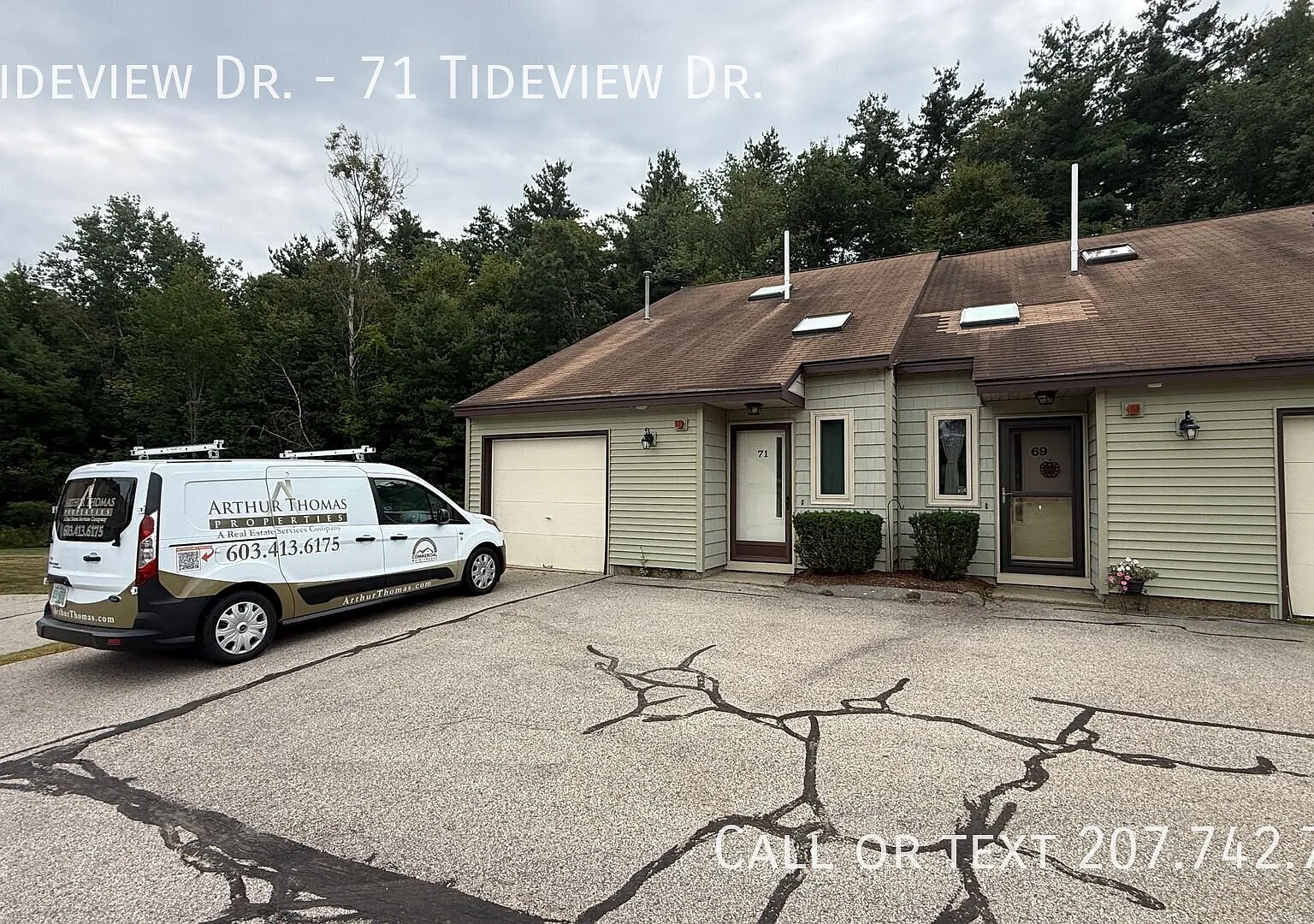 End unit at Tideview Estates — Photo 2