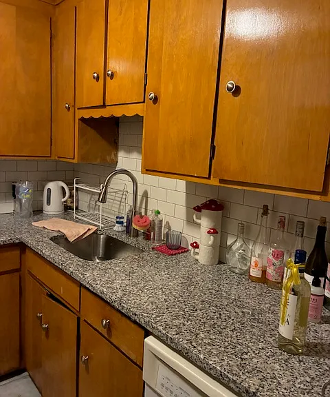 1065 Beacon St #B — Photo 8