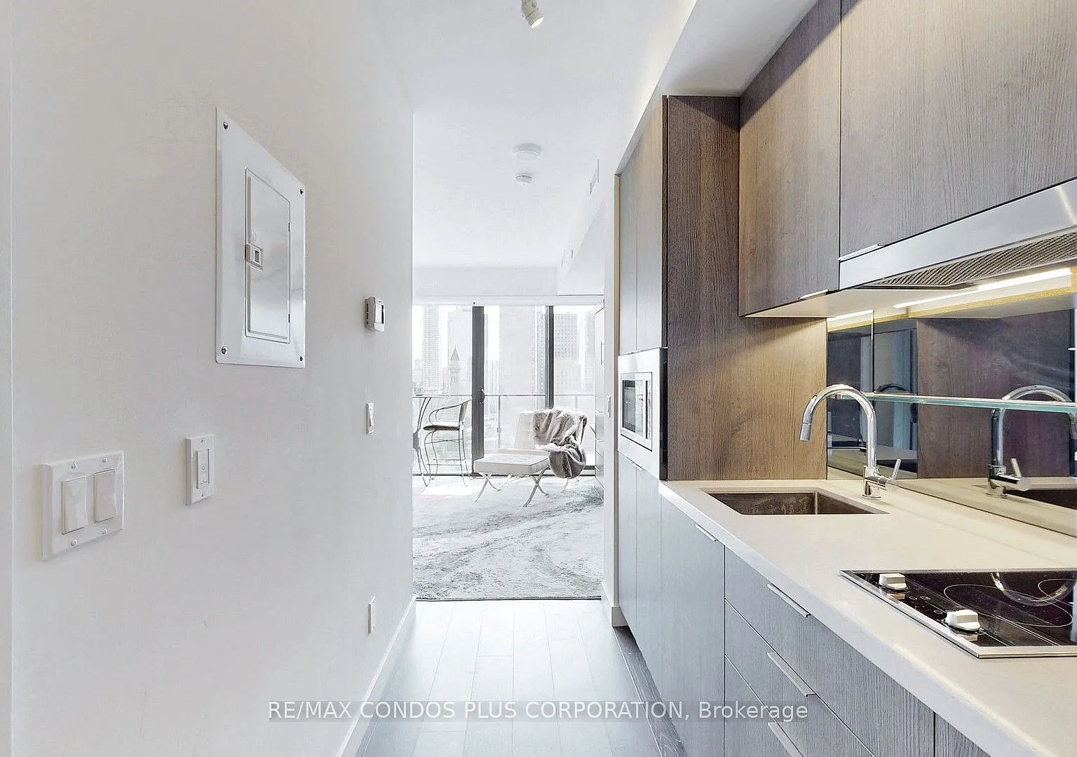 Smart House Condo — Photo 2