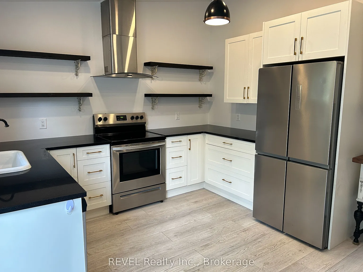 1 bed, $2,000 — Photo 2