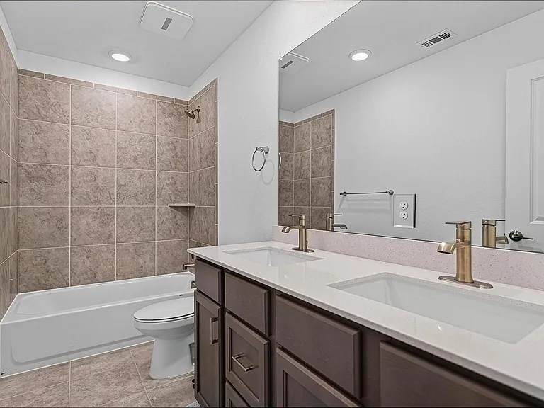2911 Saint Regis Dr — Photo 20