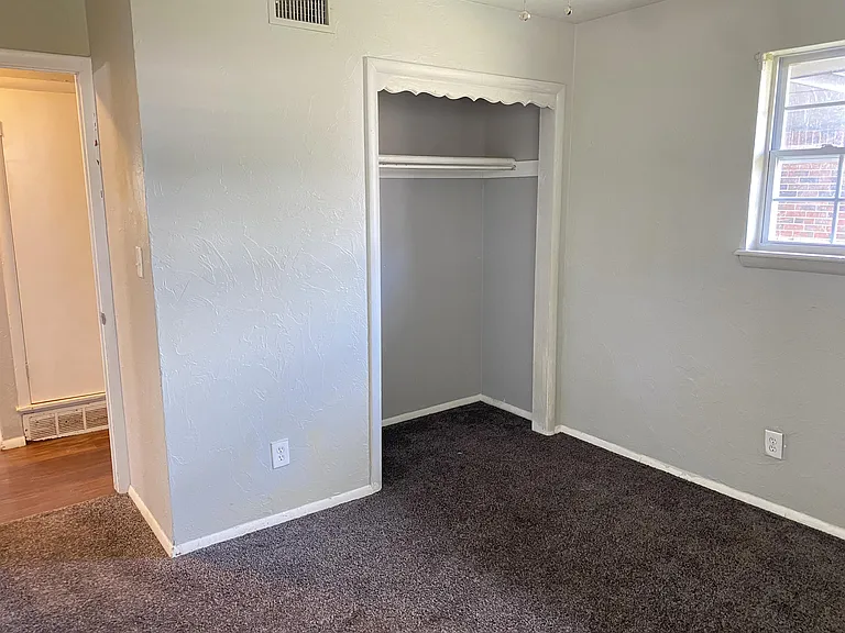 4800 Lisa Ln — Photo 15