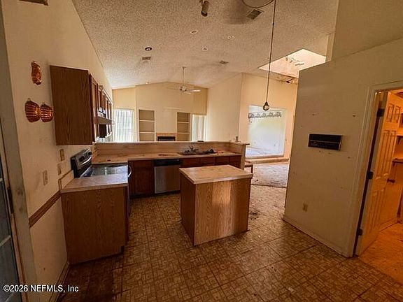 5th image of 10251 TRIPLE CROWN Avenue