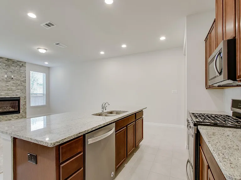 17713 Coralberry Dr — Photo 8