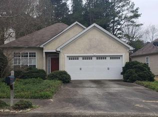 145 Churchill Ct, Fayetteville, GA 30214