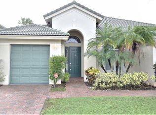 108 Isola Cir, Royal Palm Beach, FL 33411