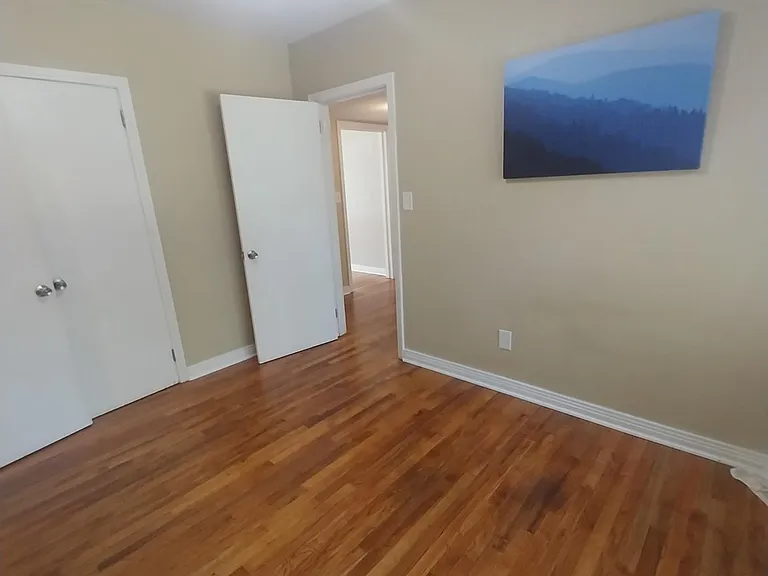 1428 Charlotte St — Photo 9