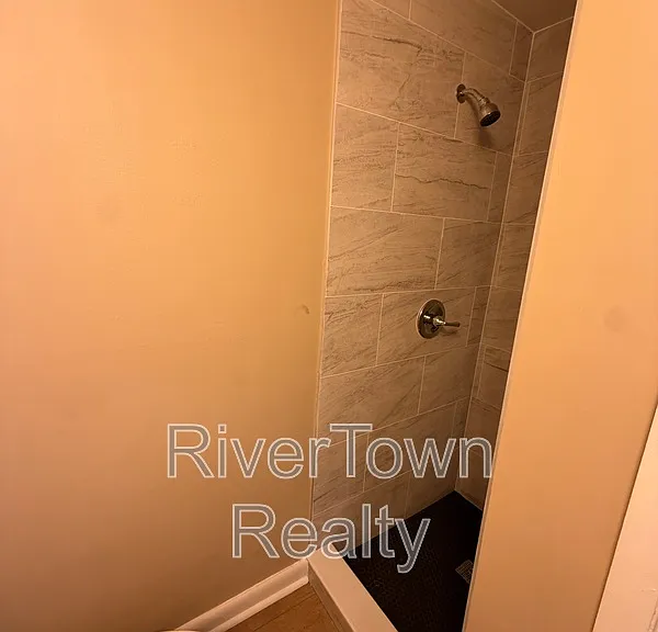 4825 Bridgedale Ave — Photo 9