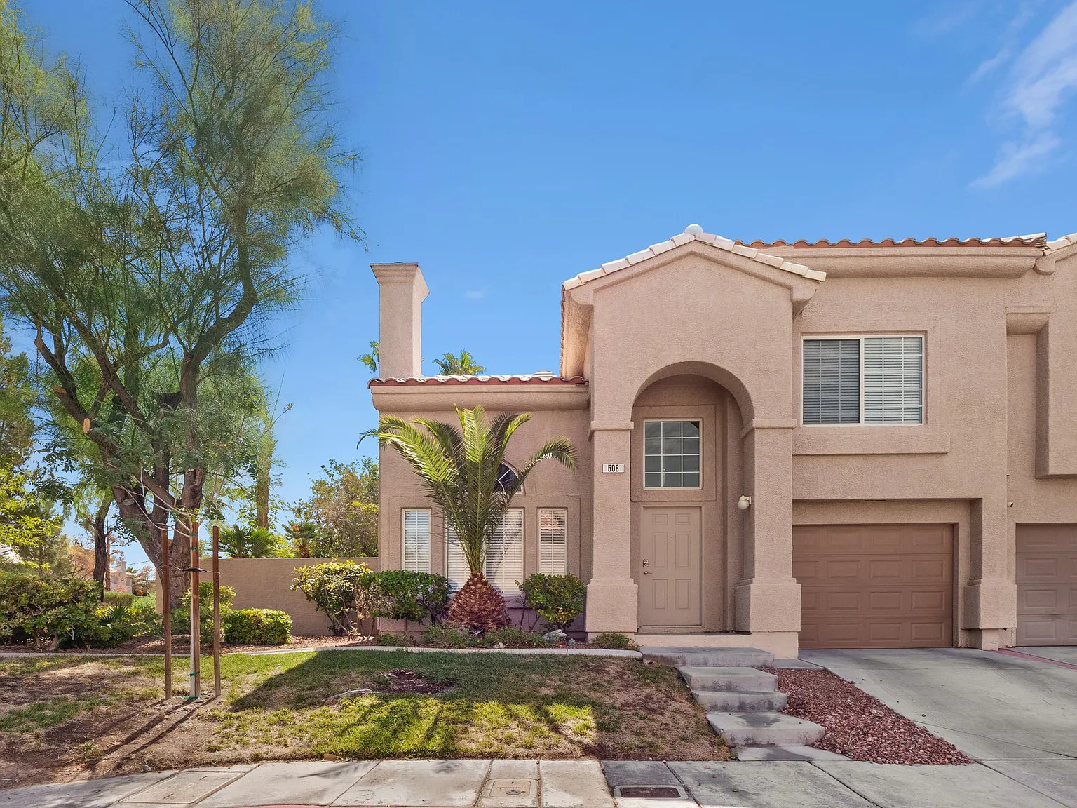 2 bed, 2.5 bath, 1234 sqft, $1,875 — Photo 2