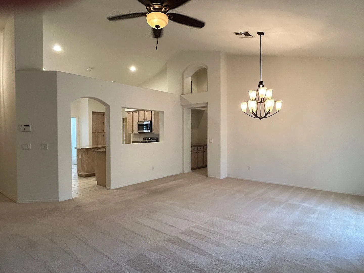 Scottsdale 3 Bed, 2 Bath Single Story Home PLUS Den — Photo 3