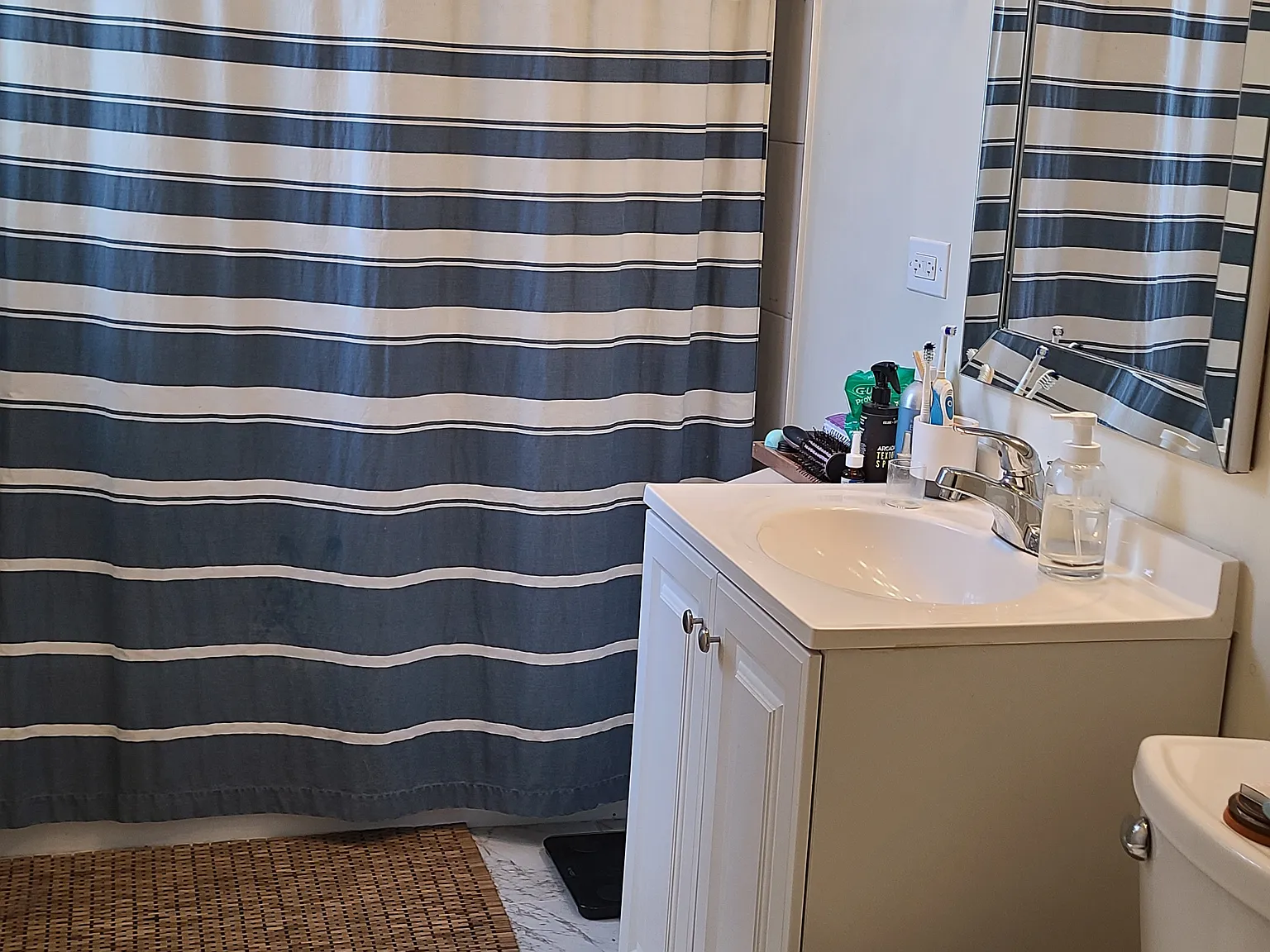 2455 N Ridgeway Ave — Photo 4