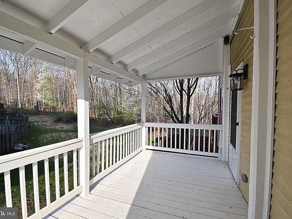 3rd image of 2546 Chadwick Ct