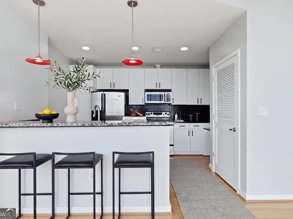943 Peachtree St NE Unit 1915, Atlanta, GA 30309