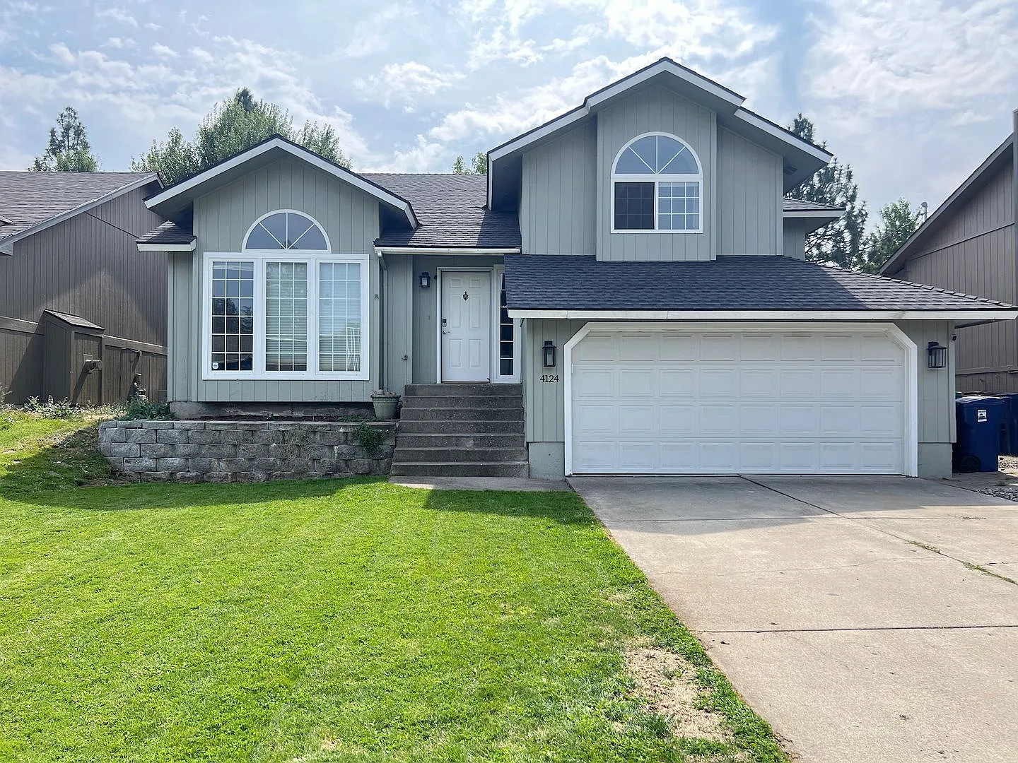 This South Hill Bright and Spacious 3 bed, 2 bath single family home, Near Glenrose available now! — Photo 1