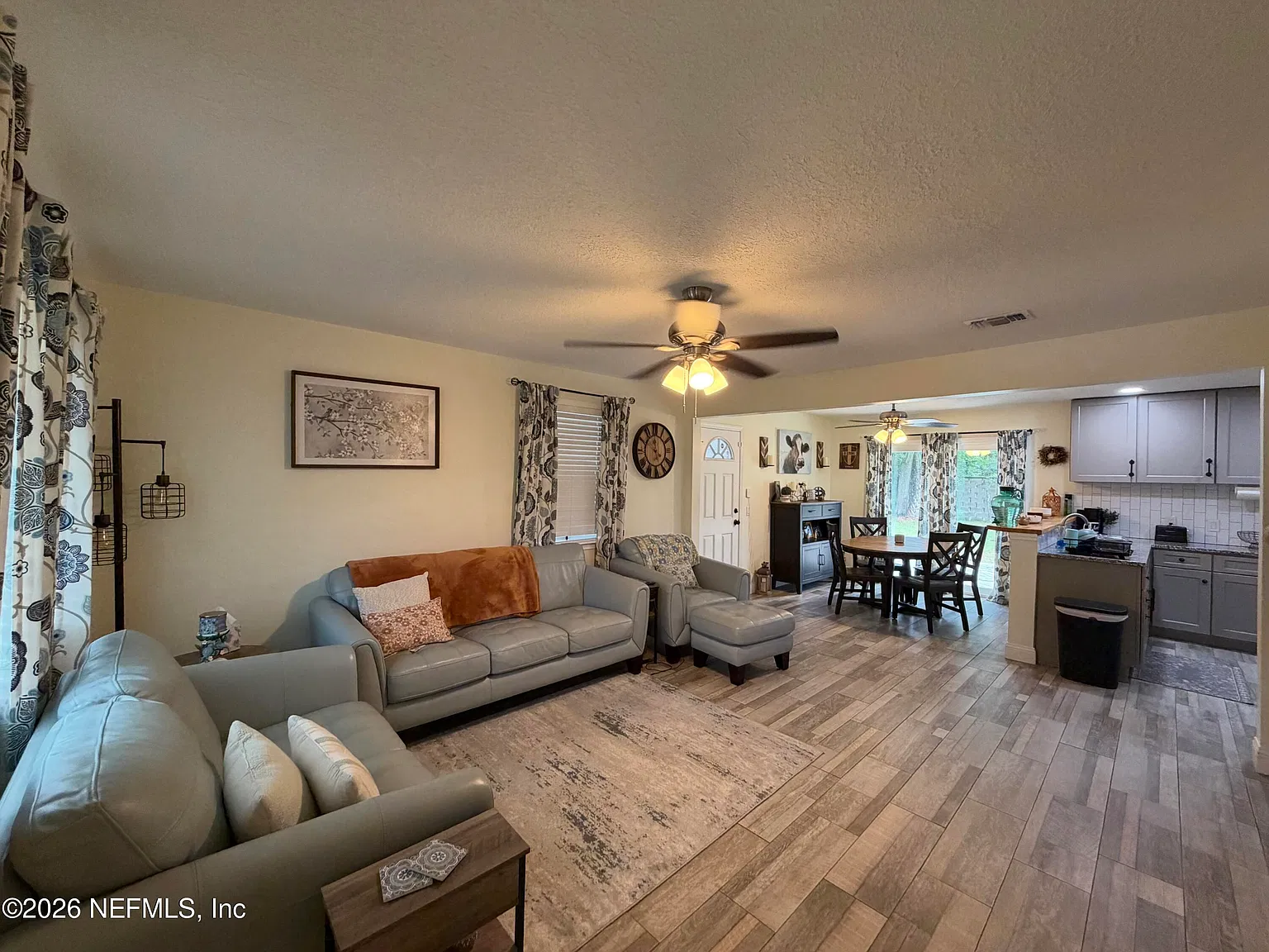 3 bed, 1.5 bath, 1120 sqft, $1,645 — Photo 4