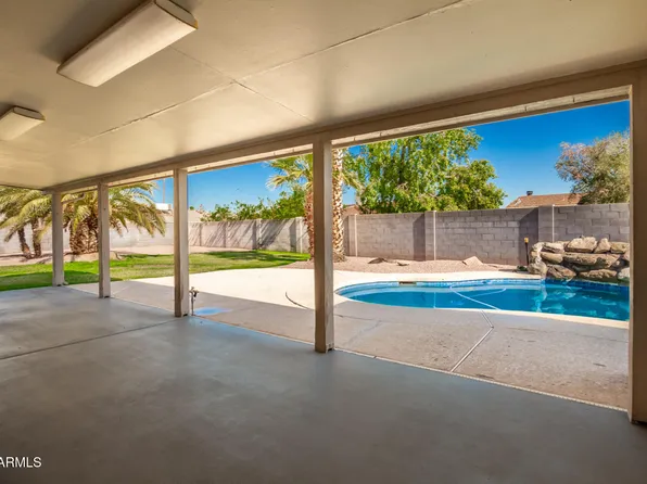 2038 W DES MOINES Circle, Mesa, AZ 85201