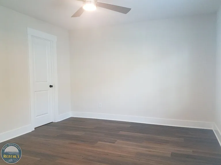291 Stratford Ln — Photo 23