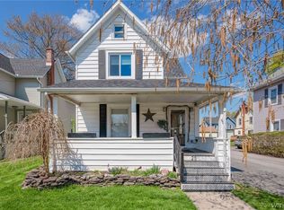 25 Monroe St, Lockport, NY 14094