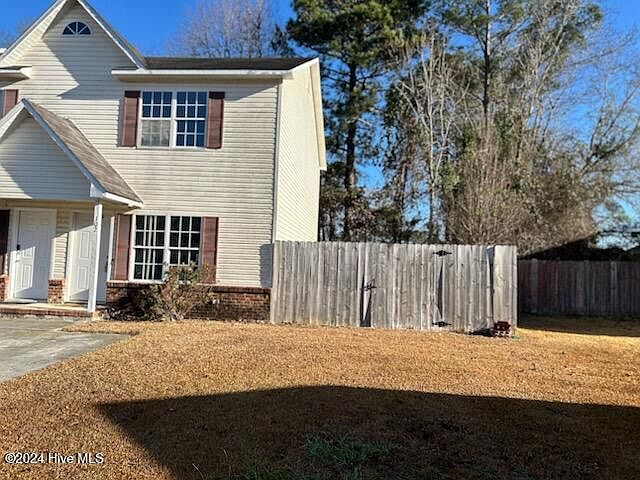 1st image of 102 Mesa Ln