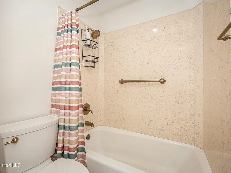 1107 Le Badine Ct — Photo 41