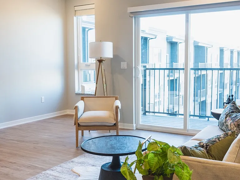 ivi Apartments — Photo 20
