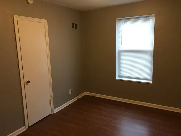 6958 Chippewa St #2W — Photo 12
