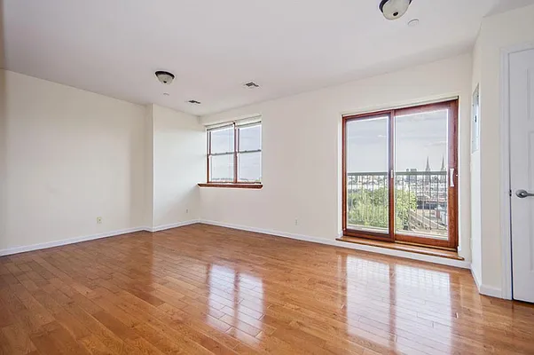 Rented by Level Group | media 20