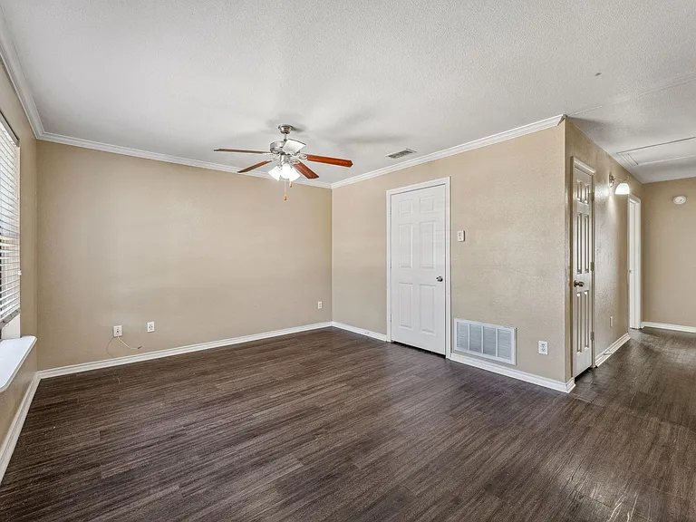 872 W Vanderbilt St #2102 — Photo 9