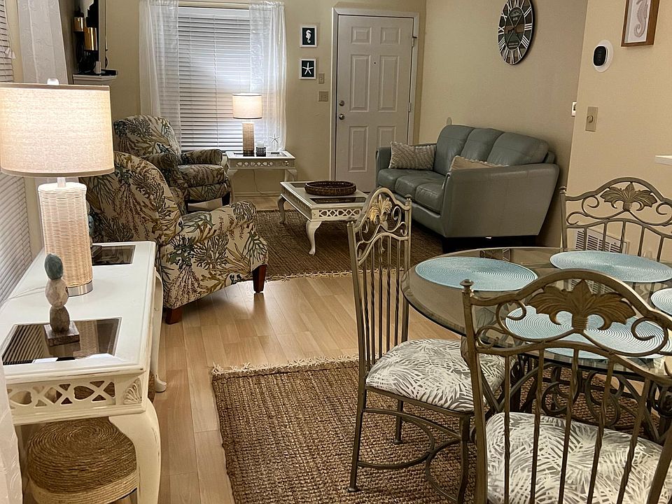 Dining Room /Living Room
