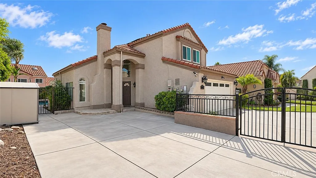 3 bed, 2.5 bath, 1801 sqft, $5,000 — Photo 3