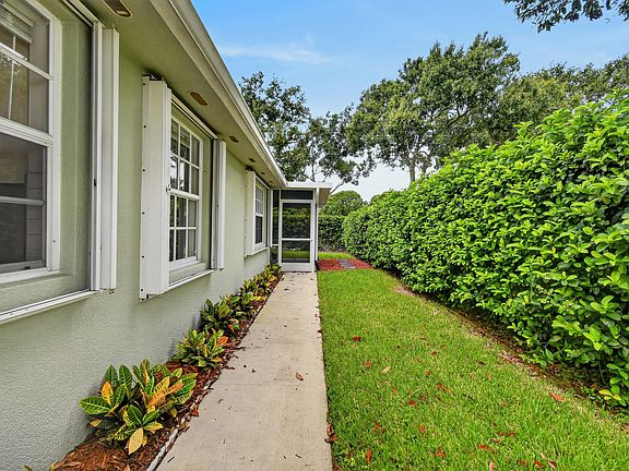 3rd image of 1671 SW WATERFALL Boulevard