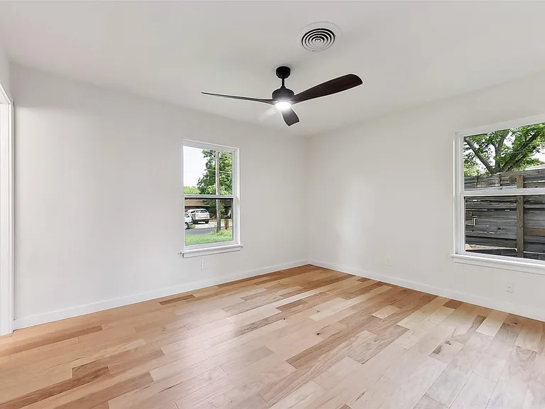 11900 Dove Haven Dr — Photo 22